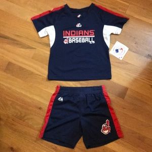 Cleve Indian Chief Wohoo short/Vneck set Sz24m NWT